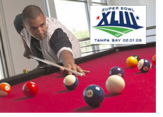 phil ivey is betting a million dollars on the superbowl - phil playing pool